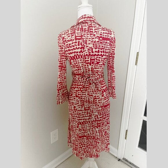 Diane Von Furstenburg Red 100% Silk Wrap Dress 4 - Picture 3 of 6